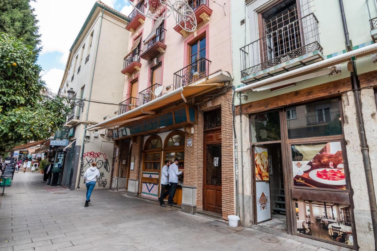 Tuguest Plaza Pescaderia - Catedral Apartment Granada Bagian luar foto