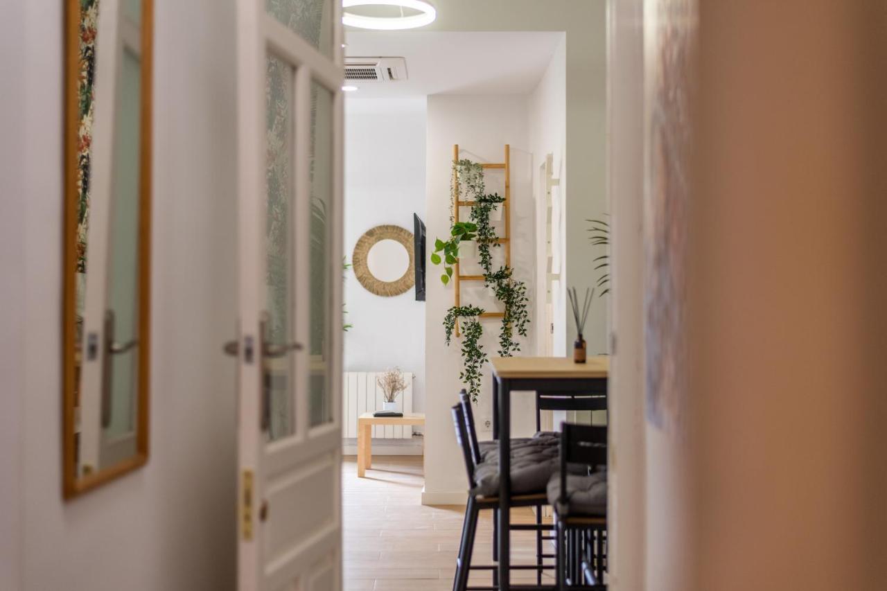 Tuguest Plaza Pescaderia - Catedral Apartment Granada Bagian luar foto