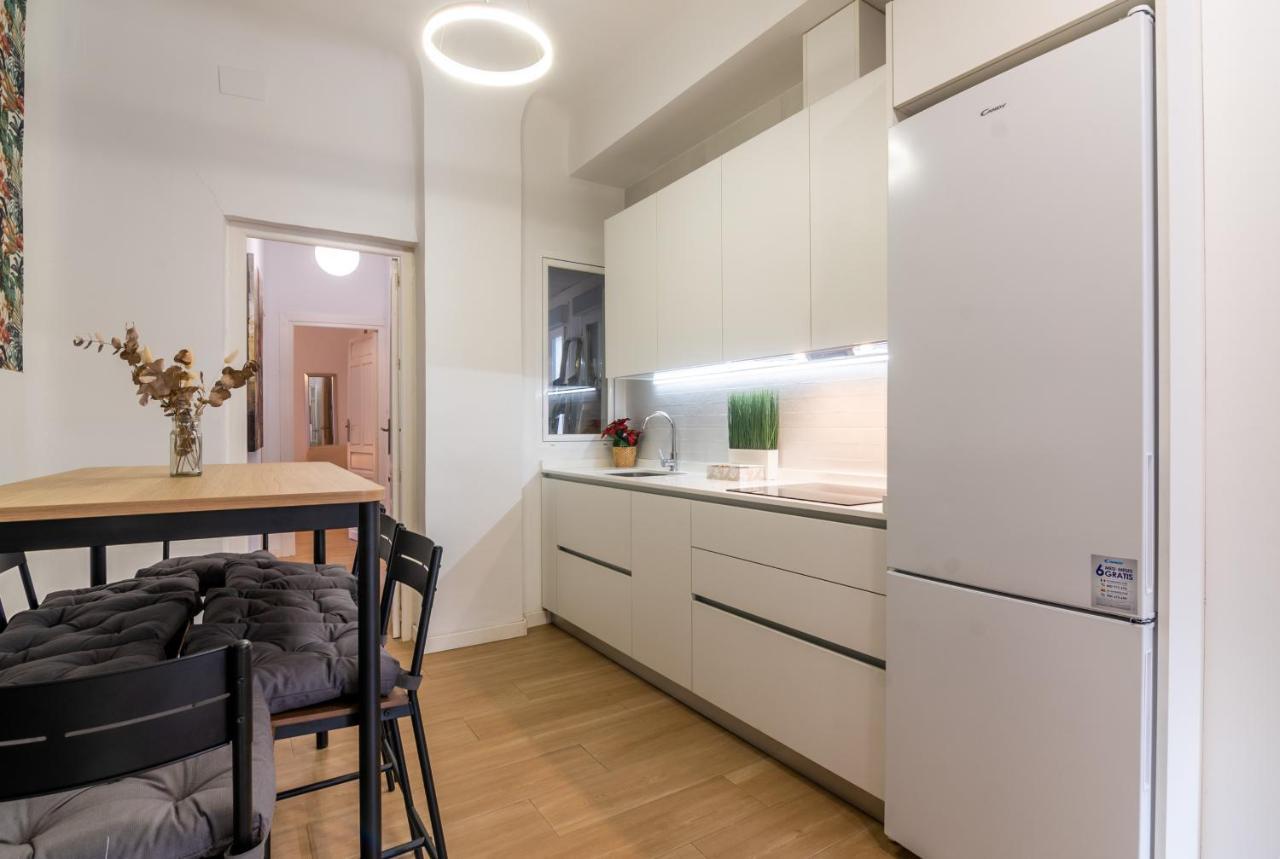 Tuguest Plaza Pescaderia - Catedral Apartment Granada Bagian luar foto
