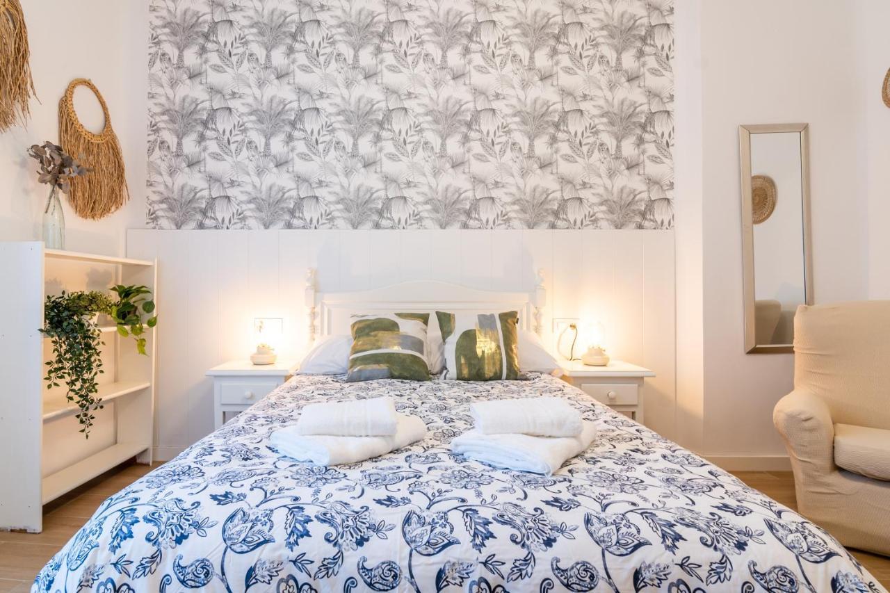 Tuguest Plaza Pescaderia - Catedral Apartment Granada Bagian luar foto