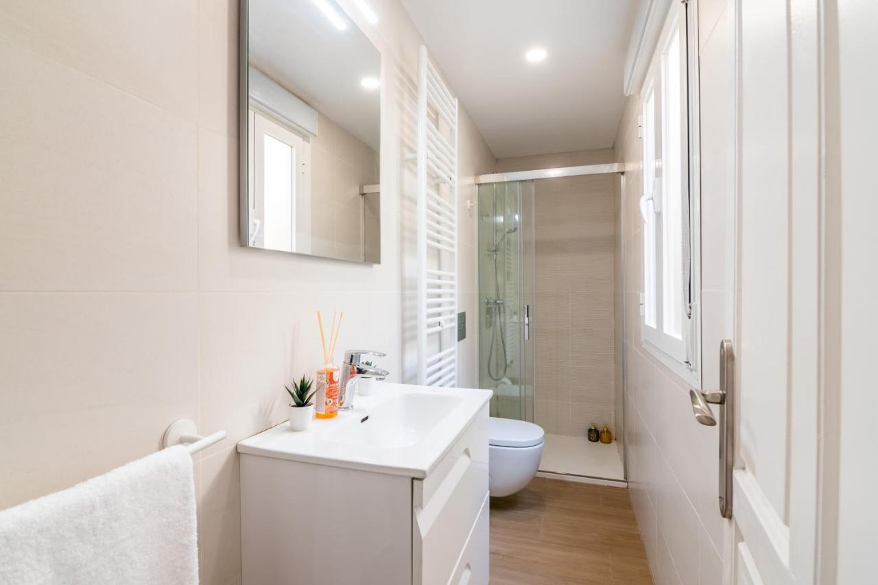 Tuguest Plaza Pescaderia - Catedral Apartment Granada Bagian luar foto
