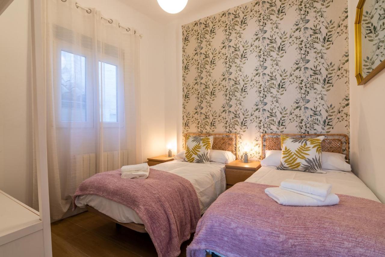 Tuguest Plaza Pescaderia - Catedral Apartment Granada Bagian luar foto