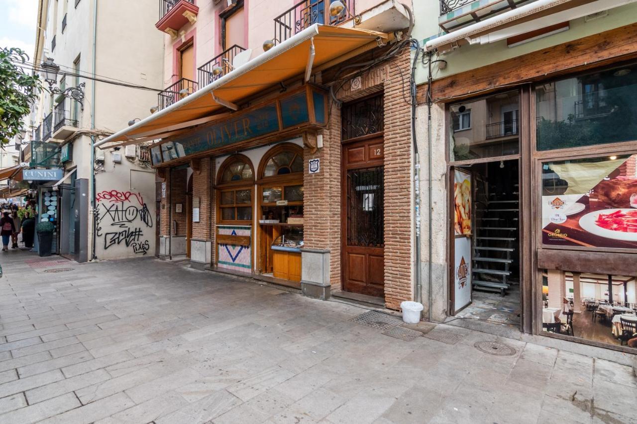Tuguest Plaza Pescaderia - Catedral Apartment Granada Bagian luar foto